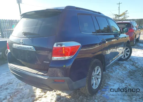 2011 Toyota Highlander Se V6 z USA, uszkodzony, nr VIN 5TDBK3EH3BS047803